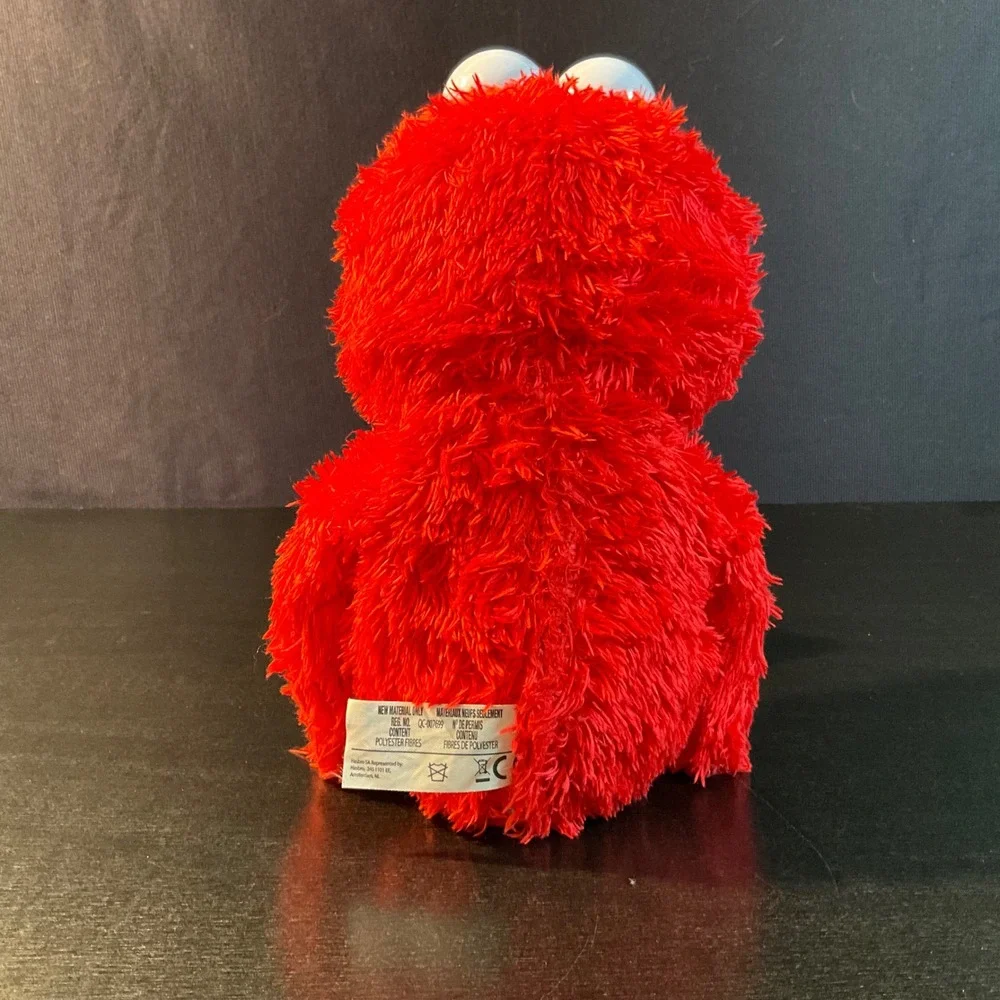 Sesame Street Love To Hug Elmo Plush 2018 Hasbro Stuffed Animal Character‎ Red - Picture 3 of 4